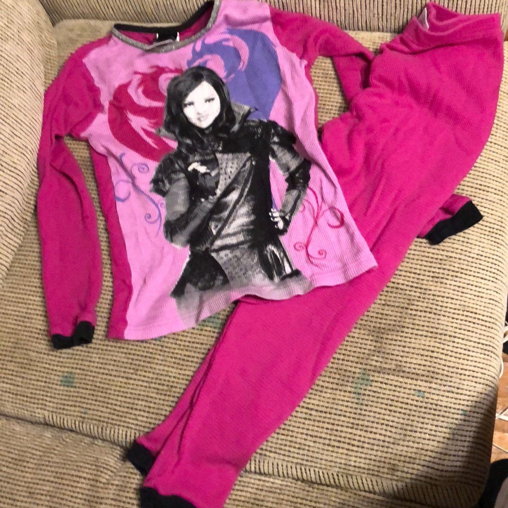Girls descendants pajamas
